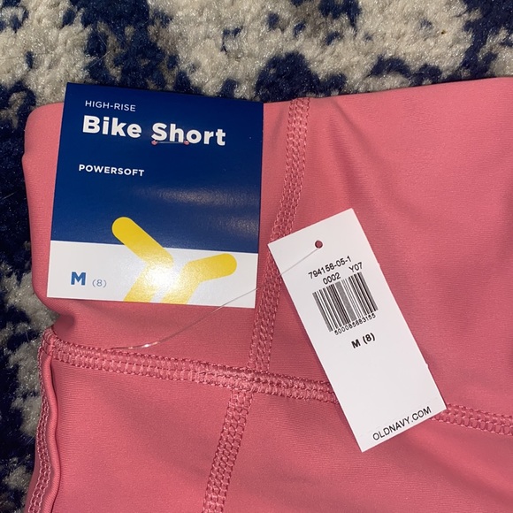 Old Navy High-Waisted PowerSoft Side-Pocket Biker Shorts for Girls. - Picture 4 of 4